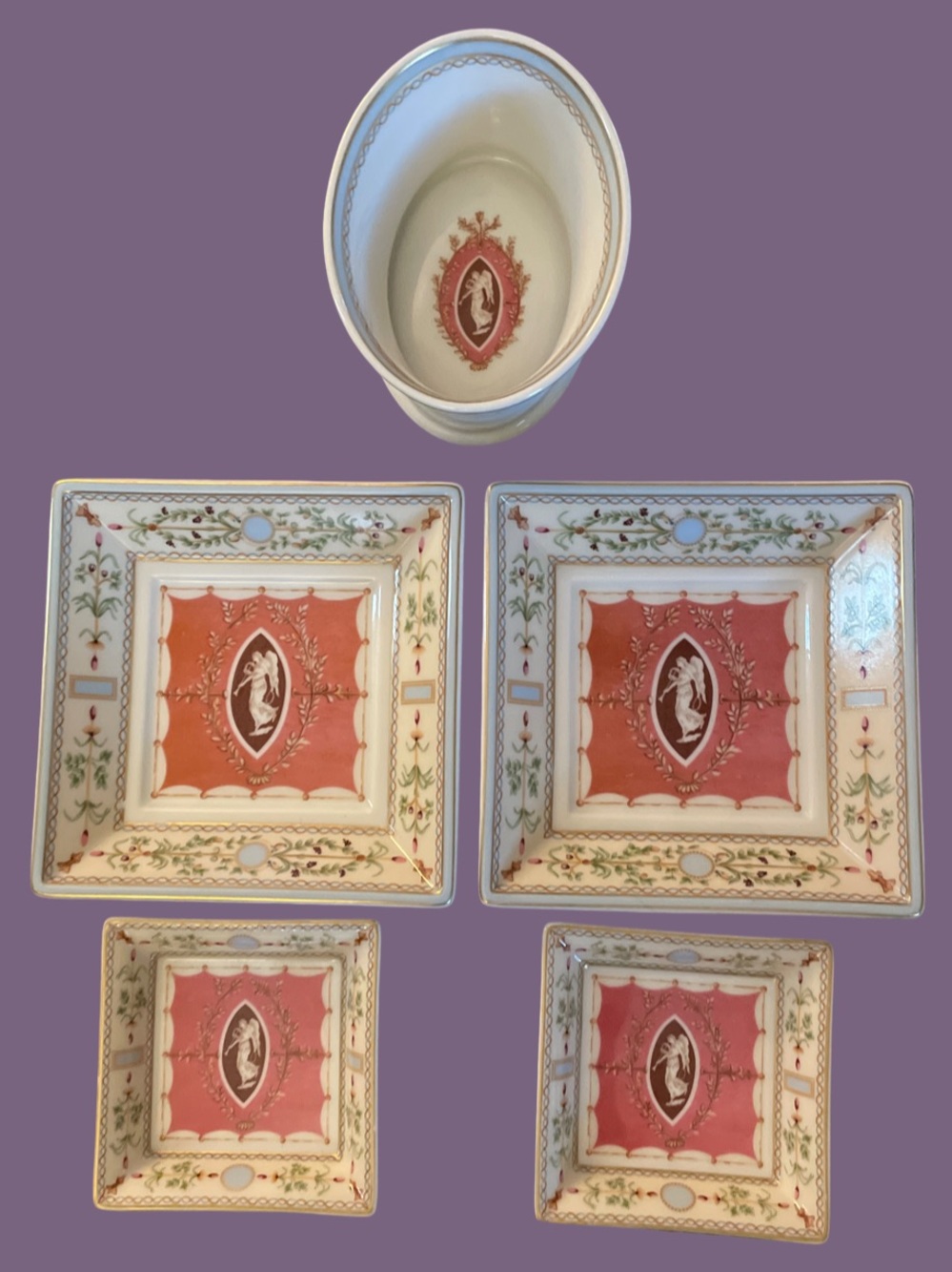 Mint Bernardaud Limoges "Corinthe" Valet Trays (4) & Trinket Box Base